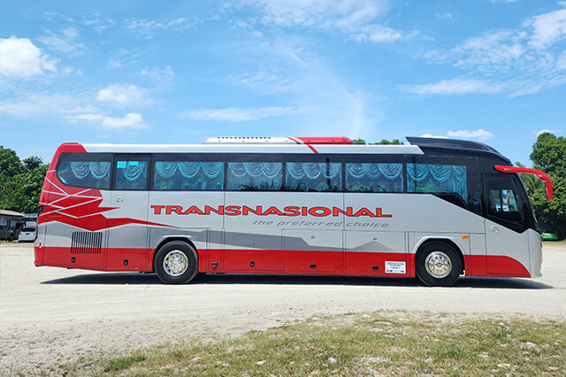 Transnasional Bus